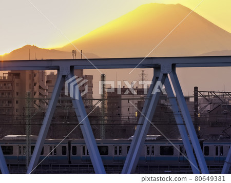 Railway bridge and Mt. Fuji at dusk Railway bridge and Mt. Fuji at dusk 80649381
