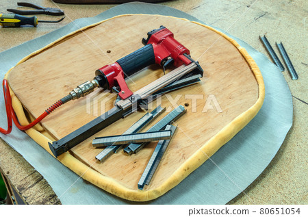 Banner of old worn-out furniture, in the workshop, working process. 80651054
