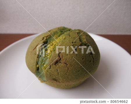 Matcha cream bun Matcha cream bun 80654662