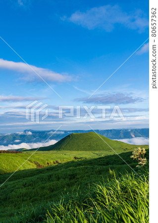 Blue sky and white clouds Scenery of Gogaku in Aso Blue sky and white clouds Scenery of Gogaku in Aso 80657362