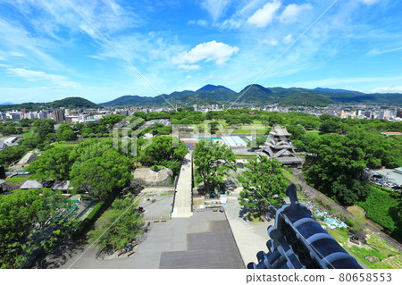Udo turret and Kumamoto city seen from Kumamoto castle 80658553