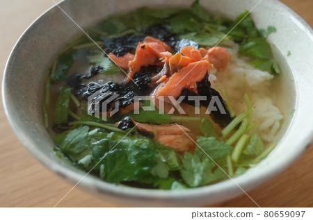 三文魚糙米茶 80659097