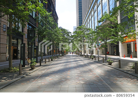 Marunouchi Naka Dori 80659354