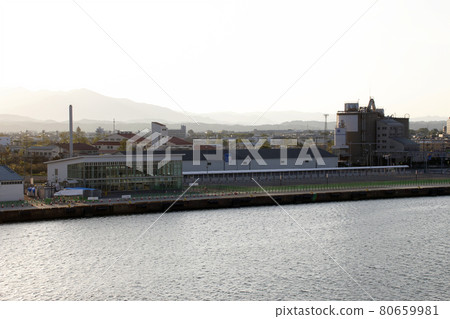 At the Shin Nihonkai Ferry calling at Akita Port (Niigata → Akita) 80659981