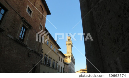 Historical detail Historical detail 80662574