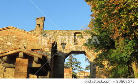 Historical detail Historical detail 80662575