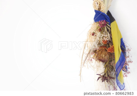Swag with a natural atmosphere Swag with a natural atmosphere 80662983