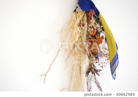 Swag with a natural atmosphere 80662989