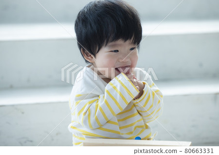 嬰兒 寶寶 寶貝 80663331