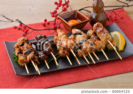 Yakitori, yakitori, yakitori, yakitori, assorted 5 kinds, izakaya image. Yakitori, yakitori, yakitori, yakitori, assorted 5 kinds, izakaya image. 80664520