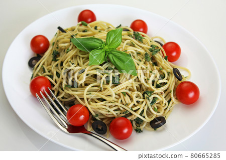 Fresh Genovese pasta 80665285