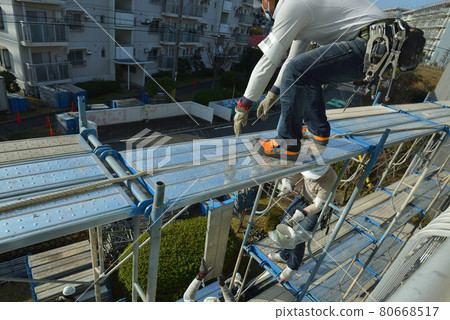 Mansion large scale repair scaffolding scene scene Mansion large scale repair scaffolding scene scene 80668517
