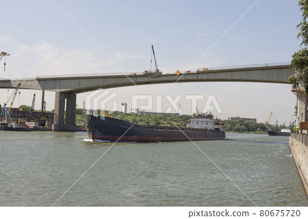 Two bridges 80675720