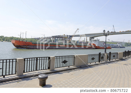Two bridges 80675722