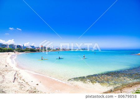 Okinawa Prefecture Itoman City Shiozaki Coast Kukai At high tide 80679858