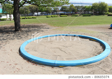 公園沙箱 80685074