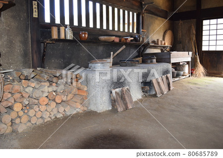 Kamado old-fashioned kitchen Kamado old-fashioned kitchen 80685789