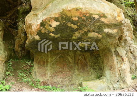 地獄谷洞佛（聖人洞）[奈良縣奈良市春日野町] 80686138