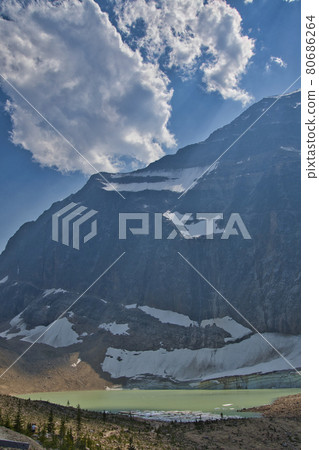 Cabel Pond Jasper 加拿大艾伯塔省 80686264