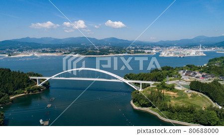 《宮城縣》氣仙沼大島大橋和氣仙沼灣 《宮城縣》氣仙沼大島大橋和氣仙沼灣 80688000