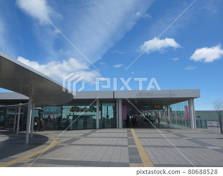 Joban Line Hitachi Station West Exit Kazuyo Sejima Joban Line Hitachi Station West Exit Kazuyo Sejima 80688528