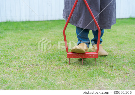 草坪護理打孔器 草坪護理打孔器 80691106