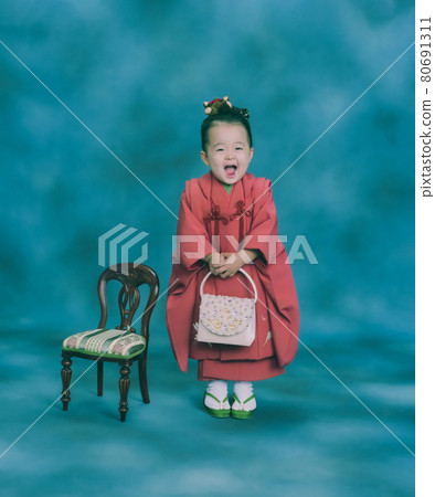 Girl Shichigosan 3 years old 80691311
