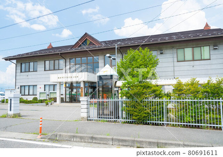 Matsumoto City Yoshikawa Public Hall 80691611