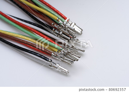 [Electric wire] Cable harness / electric wire processing image [Industry] 80692357