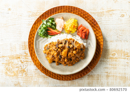 Keema curry taken from a bird's-eye view Keema curry taken from a bird's-eye view 80692570