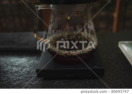 barista dripping coffee and slow coffee bar style barista dripping coffee and slow coffee bar style 80693747