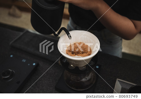 barista dripping coffee and slow coffee bar style barista dripping coffee and slow coffee bar style 80693749