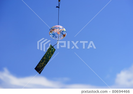 Wind chimes swaying coolly 80694466