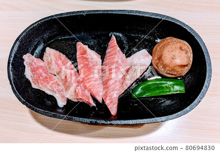 Delicious specialty Bungo beef steak Delicious specialty Bungo beef steak 80694830