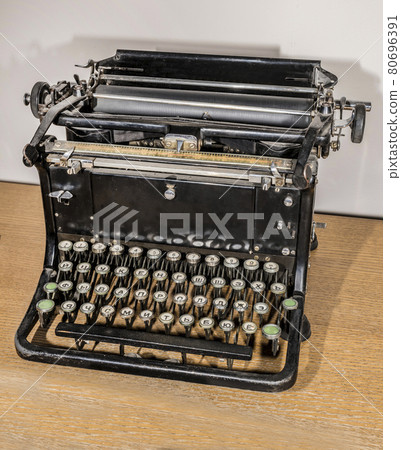Manual typewriter, 1920s 80696391