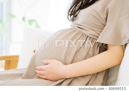 Pregnant woman Pregnant woman 80699553