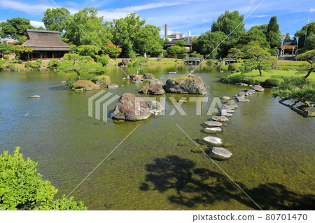 [熊本縣]天氣晴朗的水前寺上絕園 80701470