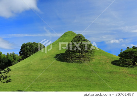 [熊本縣] 晴好天氣下的水前寺上絕園（富士築山） 80701497