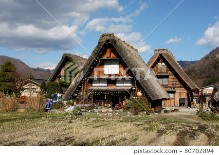 Shirakawago 80702894