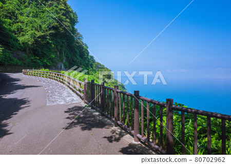 View of Oyashirazu Community Road [Summer Oyashirazu Beach] 80702962