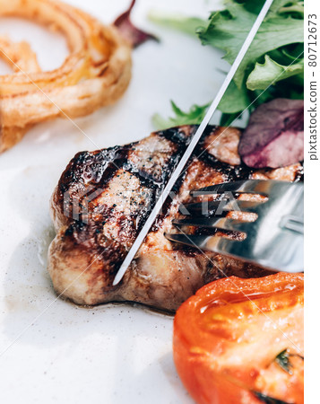 Sirloin Steak, dininig in the pub Sirloin Steak, dininig in the pub 80712673