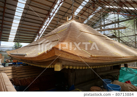 Kokera roofing of the shrine roof (re-roofing situation) Kokera roofing of the shrine roof (re-roofing situation) 80713884