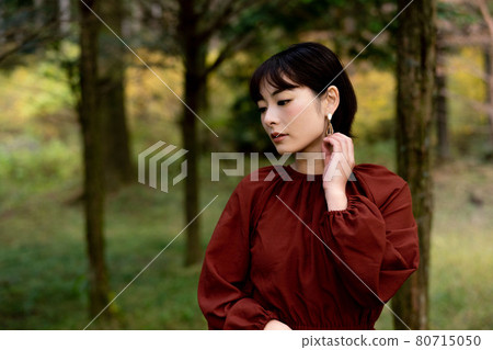 Beautiful Japanese women 80715050