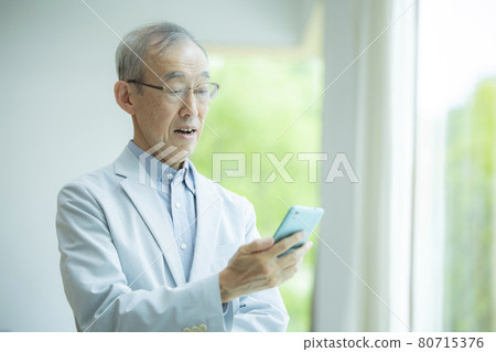 老人智能手機 老人智能手機 80715376