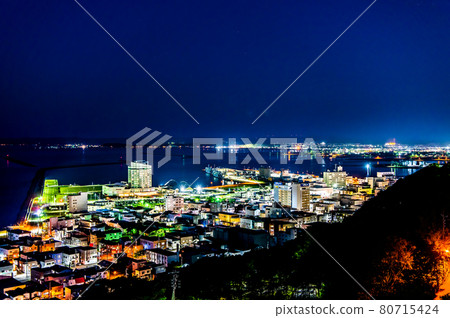 Wakkanai City, Hokkaido Night view of Wakkanai (from Wakkanai Park) Wakkanai City, Hokkaido Night view of Wakkanai (from Wakkanai Park) 80715424