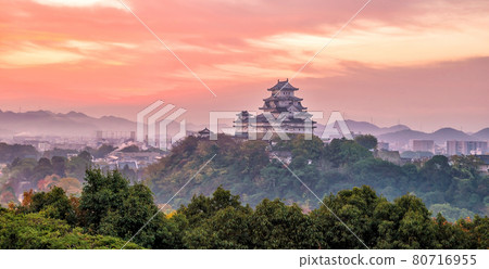 View of Himeji Castle (autumn season) in Japan 80716955