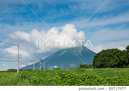 夏天的山 80717477