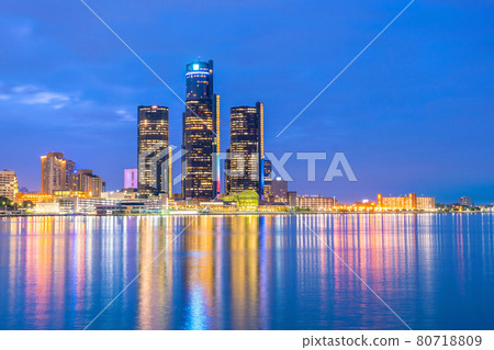 Detroit skyline in Michigan, USA at sunset Detroit skyline in Michigan, USA at sunset 80718809
