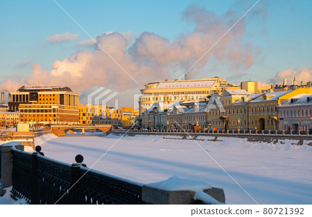 Winter view of Kadashevskaya Embankment along Vodootvodny Canal in Moscow Winter view of Kadashevskaya Embankment along Vodootvodny Canal in Moscow 80721392