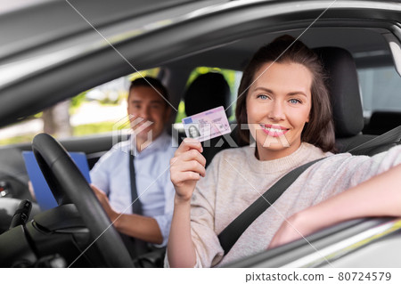 car driving instructor and driver with license 80724579